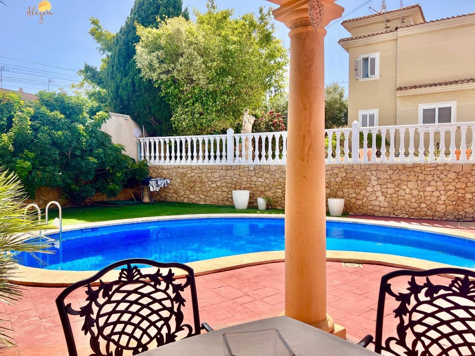 3 slaapkamer Villa te koop in La Siesta met zwembad - € 490.000 (Ref: 9995830)
