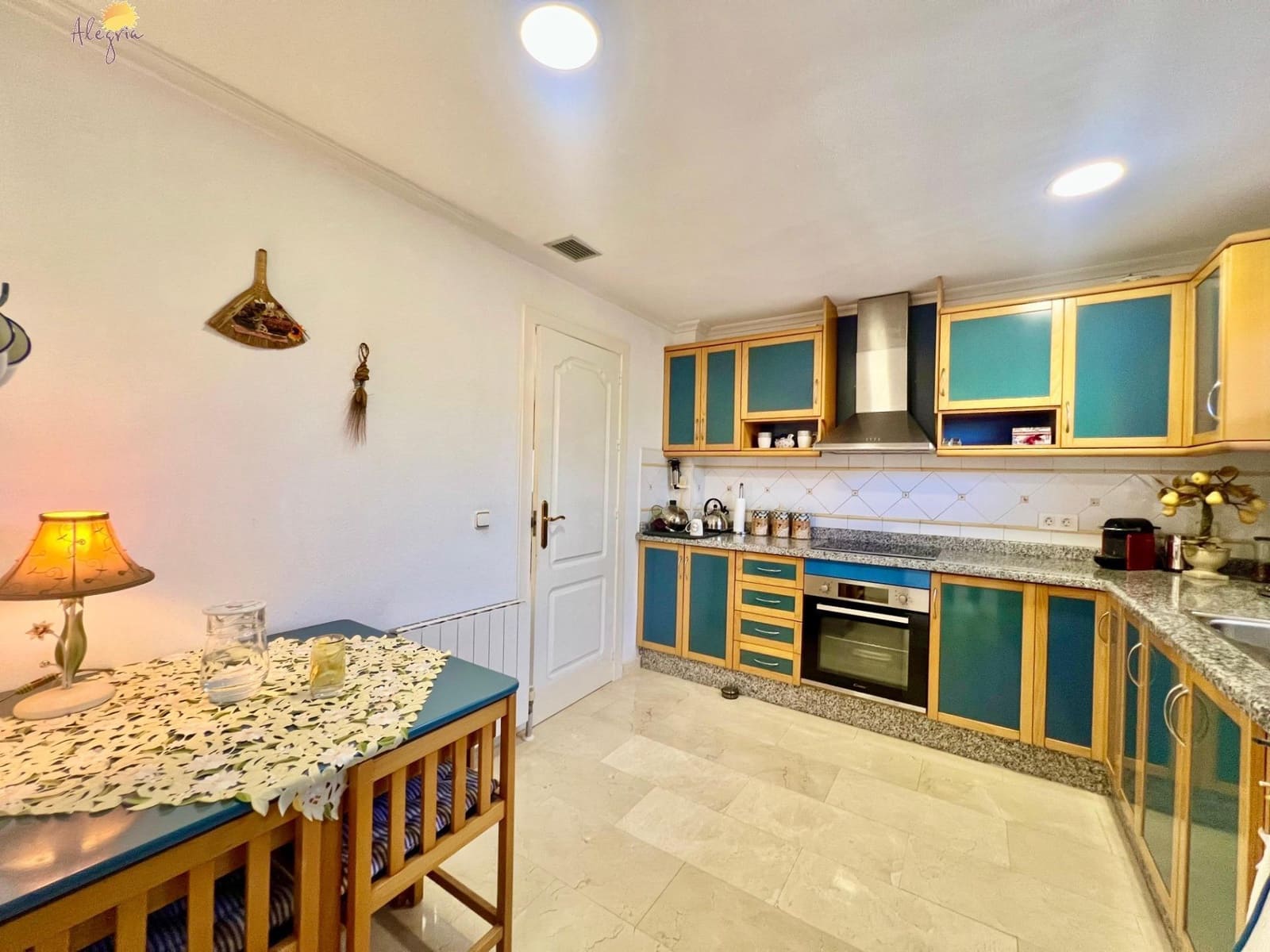 3 slaapkamer Villa te koop in La Siesta met zwembad - € 490.000 (Ref: 9995830)