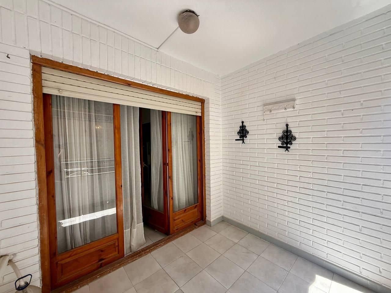2 bedroom Apartment for sale in Torrevieja - € 129,000 (Ref: 9995836)