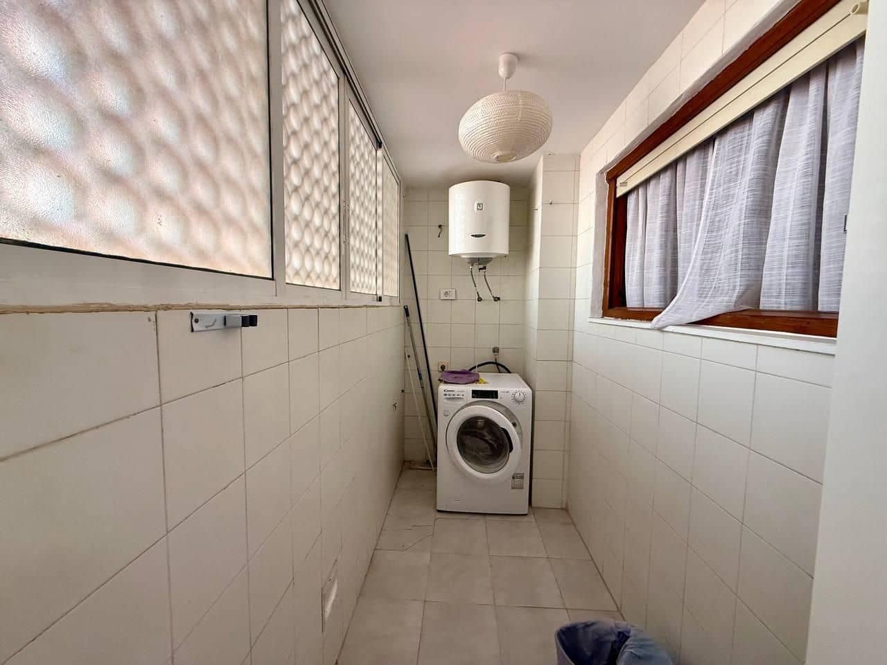 2 bedroom Apartment for sale in Torrevieja - € 129,000 (Ref: 9995836)