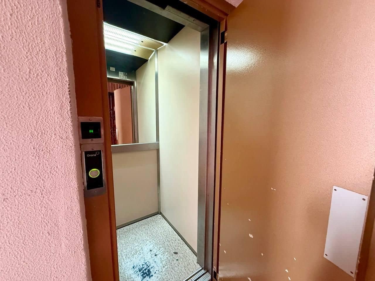 2 bedroom Apartment for sale in Torrevieja - € 129,000 (Ref: 9995836)