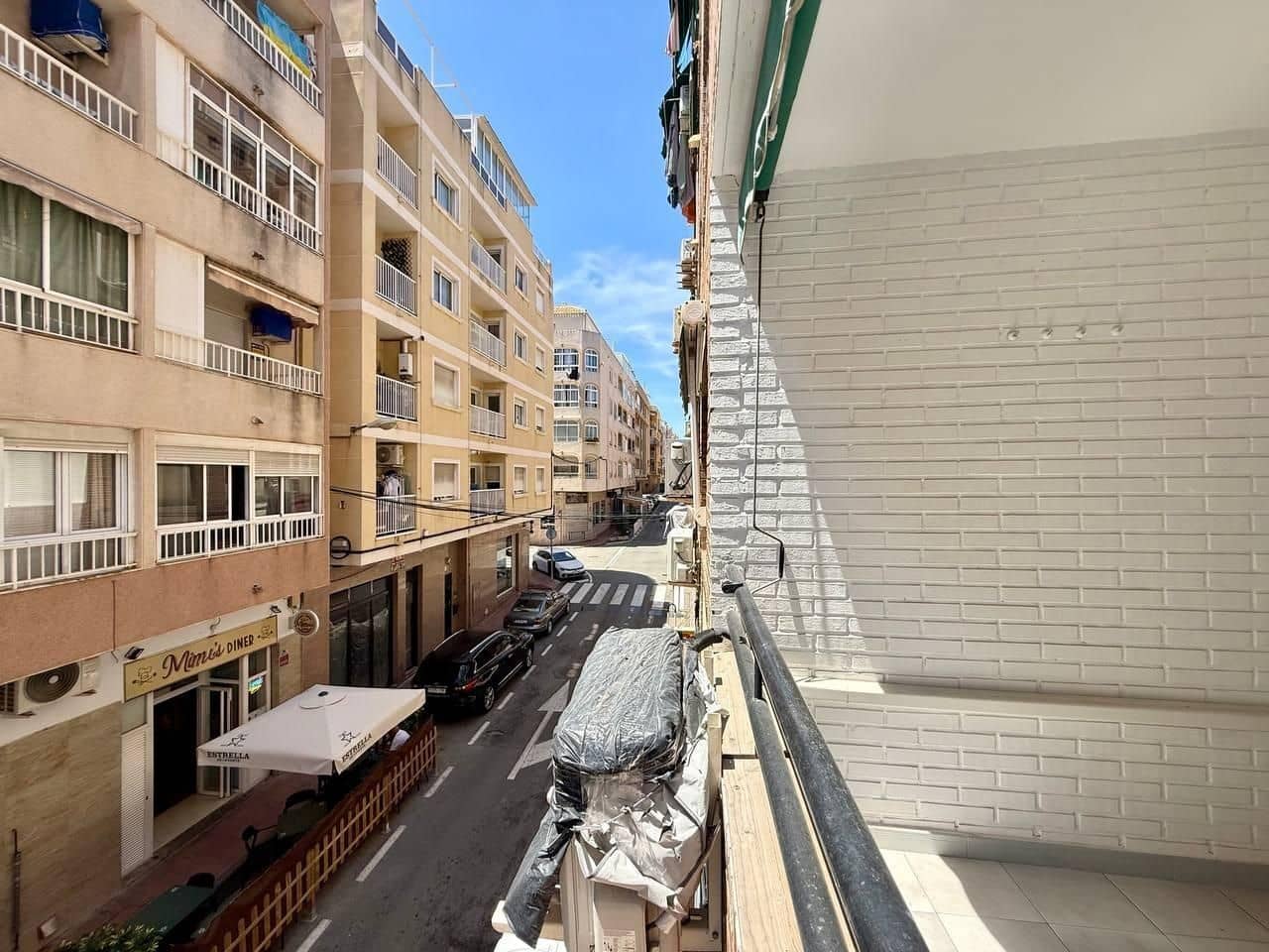 2 bedroom Apartment for sale in Torrevieja - € 129,000 (Ref: 9995836)