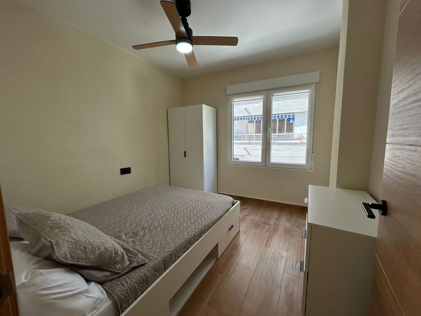 3 slaapkamer Appartement te koop in Torrevieja - € 239.900 (Ref: 9995840)