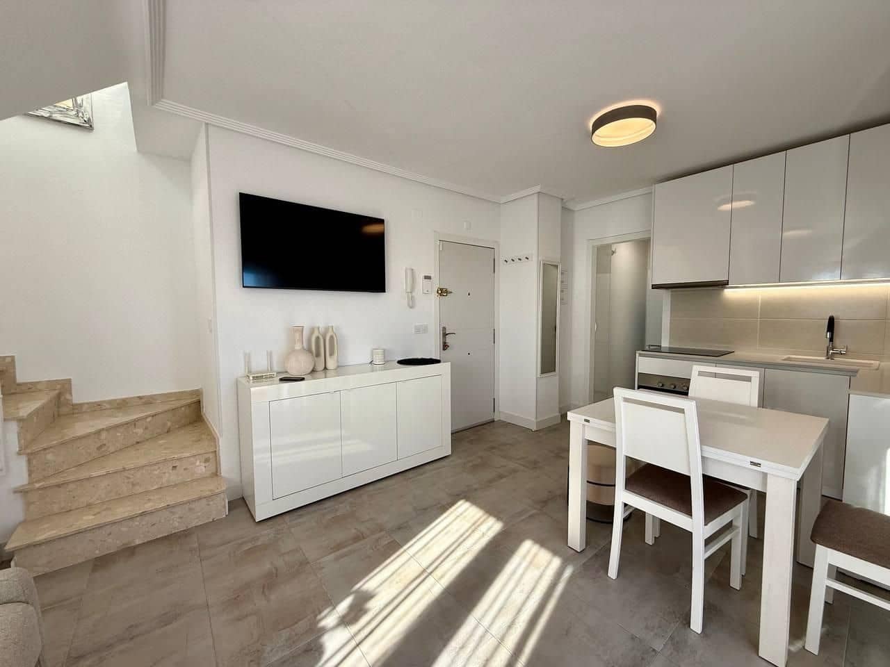 1 soveværelse Penthouse til salg i Torrevieja - € 145.900 (Ref: 9995845)