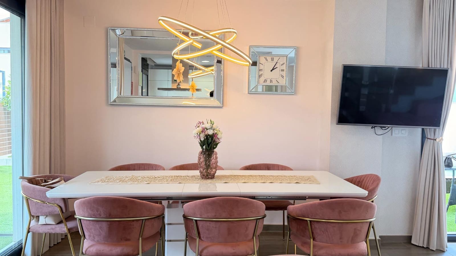 5 slaapkamer Villa te koop in Aguas Nuevas met zwembad - € 558.900 (Ref: 9995850)