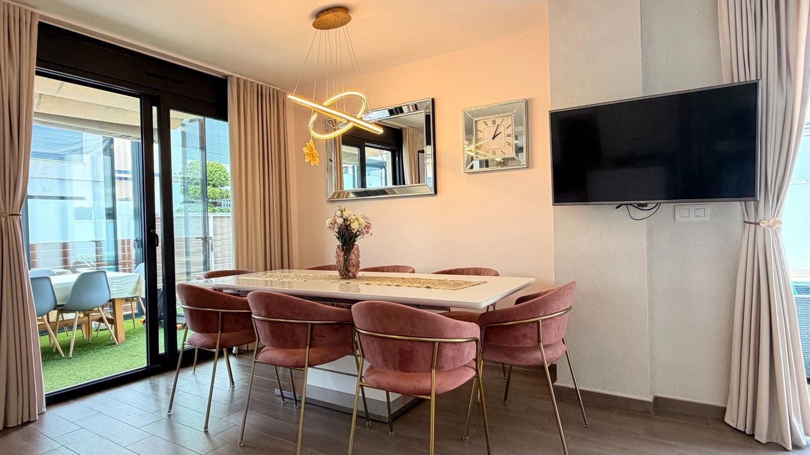 5 slaapkamer Villa te koop in Aguas Nuevas met zwembad - € 558.900 (Ref: 9995850)