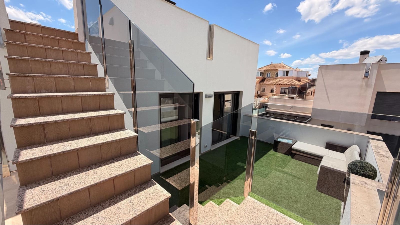 5 slaapkamer Villa te koop in Aguas Nuevas met zwembad - € 558.900 (Ref: 9995850)