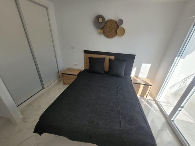 3 slaapkamer Huis te koop in La Siesta, Torrevieja - € 229.000 (Ref: 9995851)