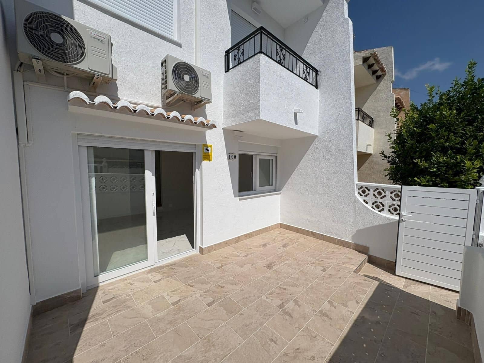 3 slaapkamer Huis te koop in La Siesta - € 229.000 (Ref: 9995851)
