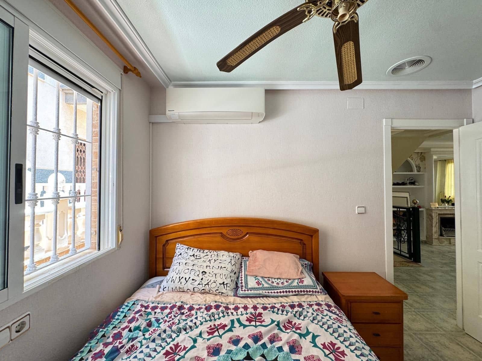 3 sypialnia Dom szeregowy na sprzedaż w Guardamar del Segura z basenem - 283 500 € (Ref: 9995852)