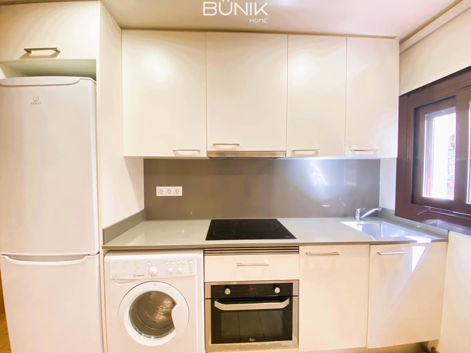 1 soveværelse Lejlighed til leje i Barcelona by - € 1.350 (Ref: 8406186)