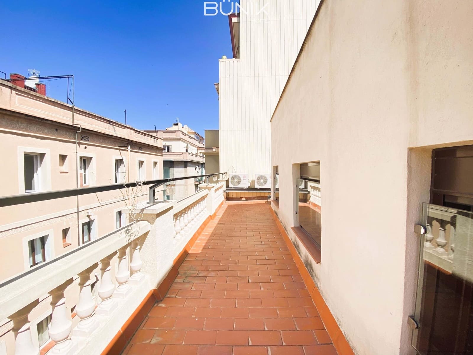 1 soveværelse Lejlighed til leje i Barcelona by - € 1.350 (Ref: 8406186)