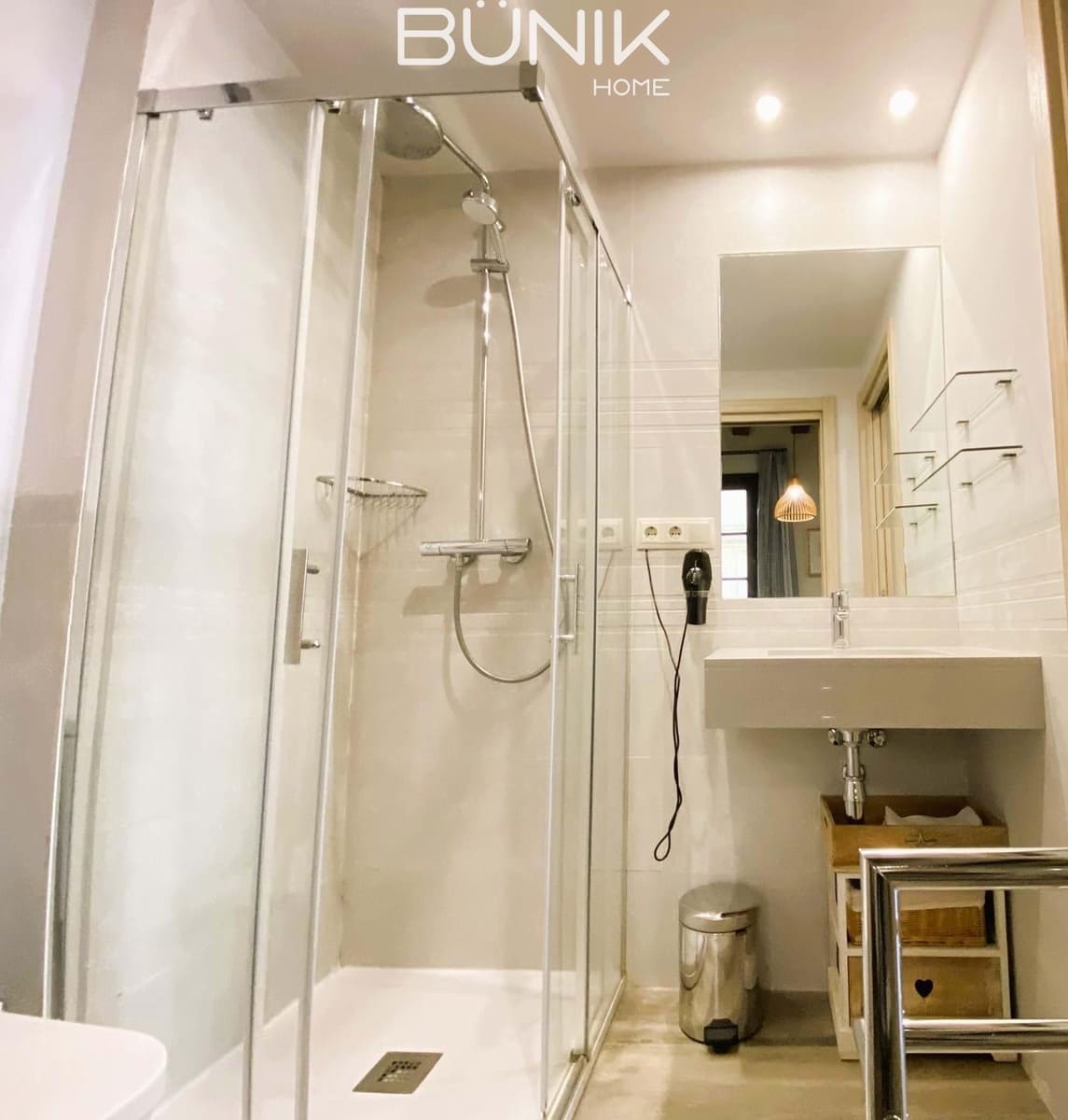 Appartement de 2 chambres à louer à Barcelone ville - 2 500 € (Ref: 8576103)