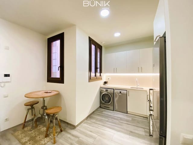 Appartement de 2 chambres à louer à Sant Pere, Santa Caterina i La Ribera, Barcelone ville - 2 500 € (Ref: 8576103)