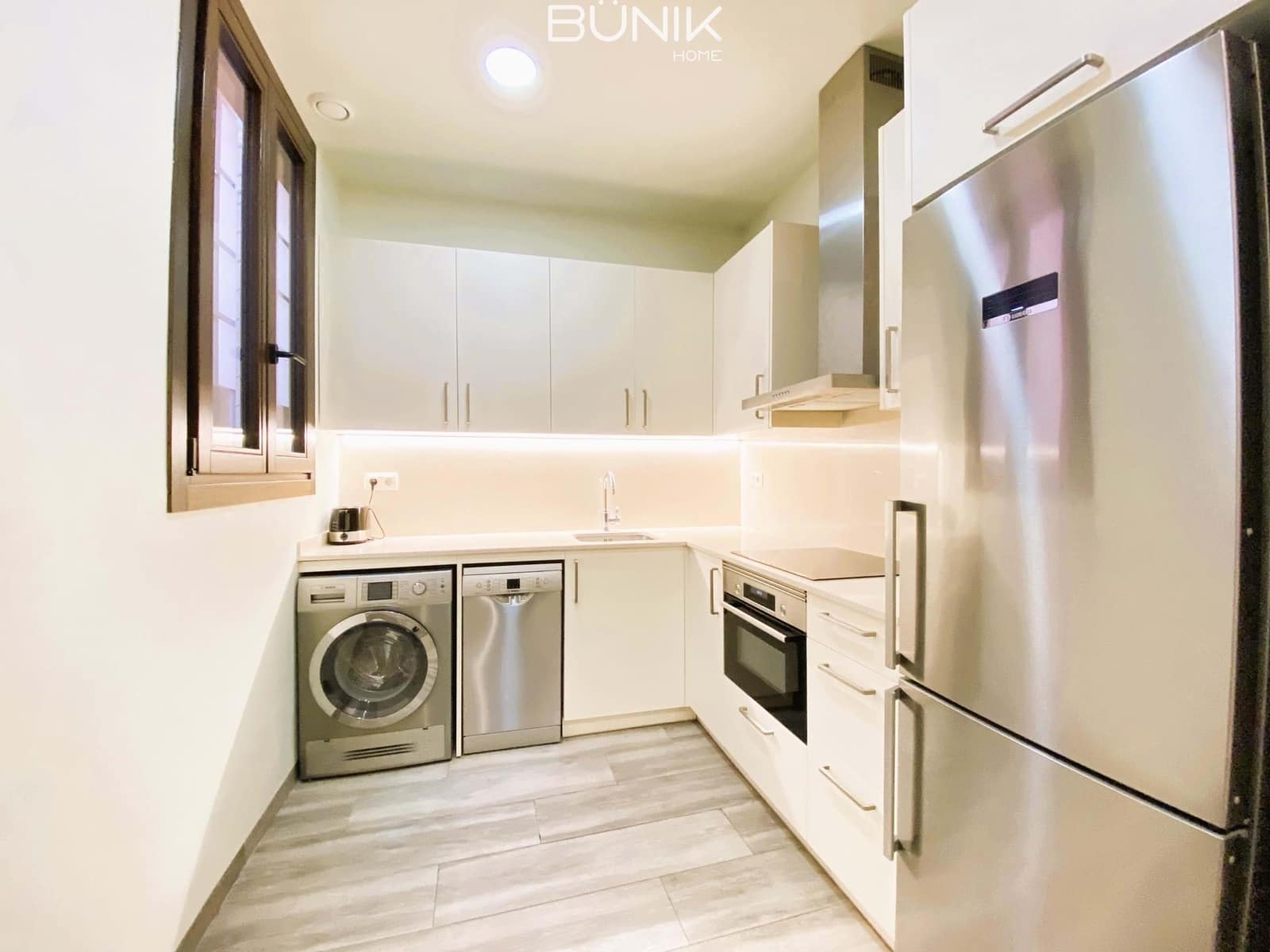 Appartement de 2 chambres à louer à Barcelone ville - 2 500 € (Ref: 8576103)