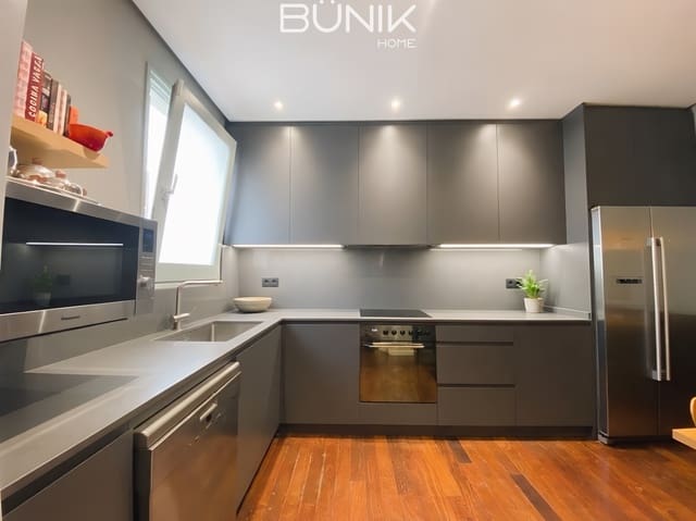 3 bedroom Flat for sale in La Dreta de L'Eixample, Barcelona city - € 1,495,000 (Ref: 9797420)