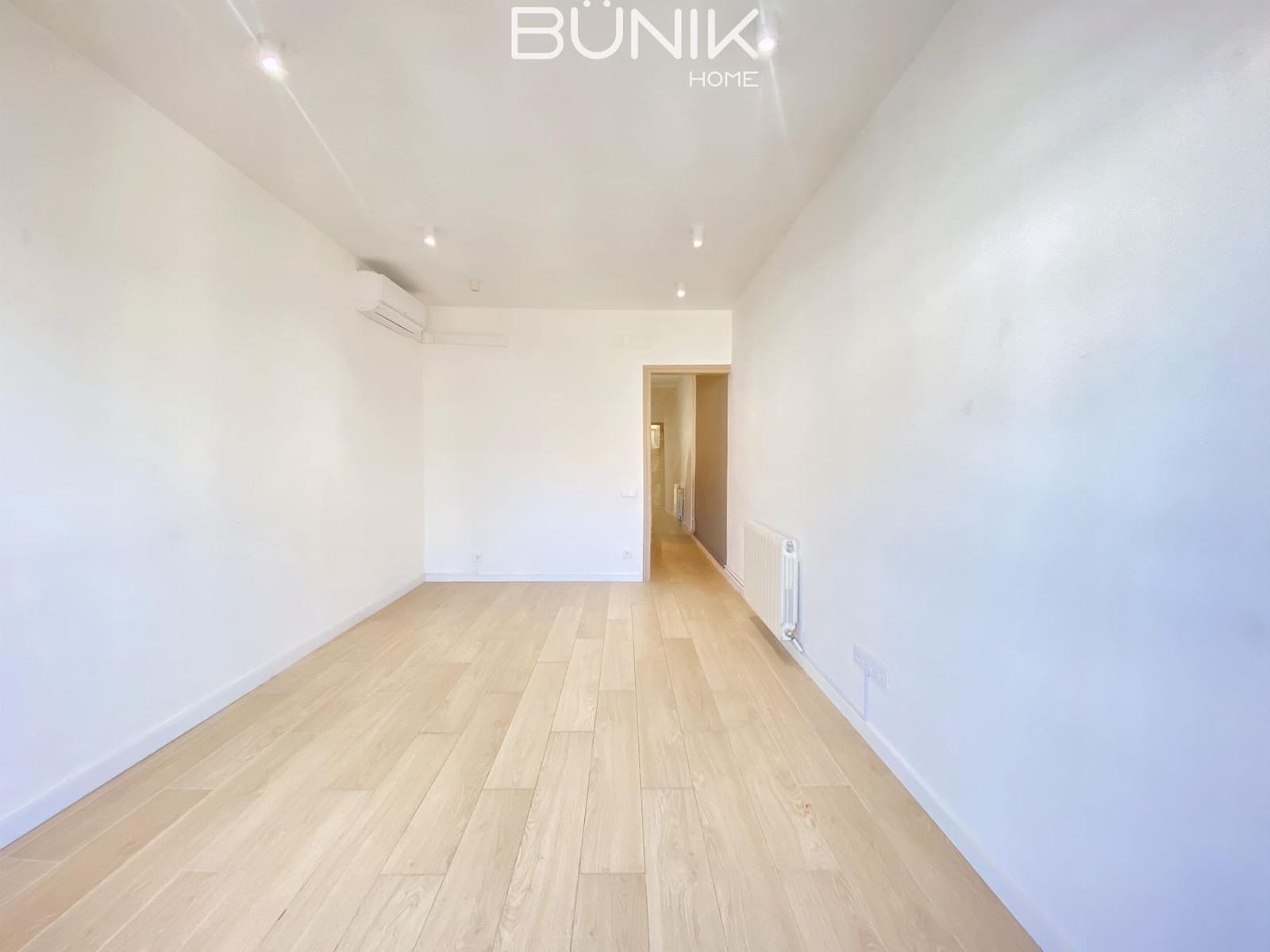 3 slaapkamer Flat te koop in Barcelona stad - € 700.000 (Ref: 9797421)
