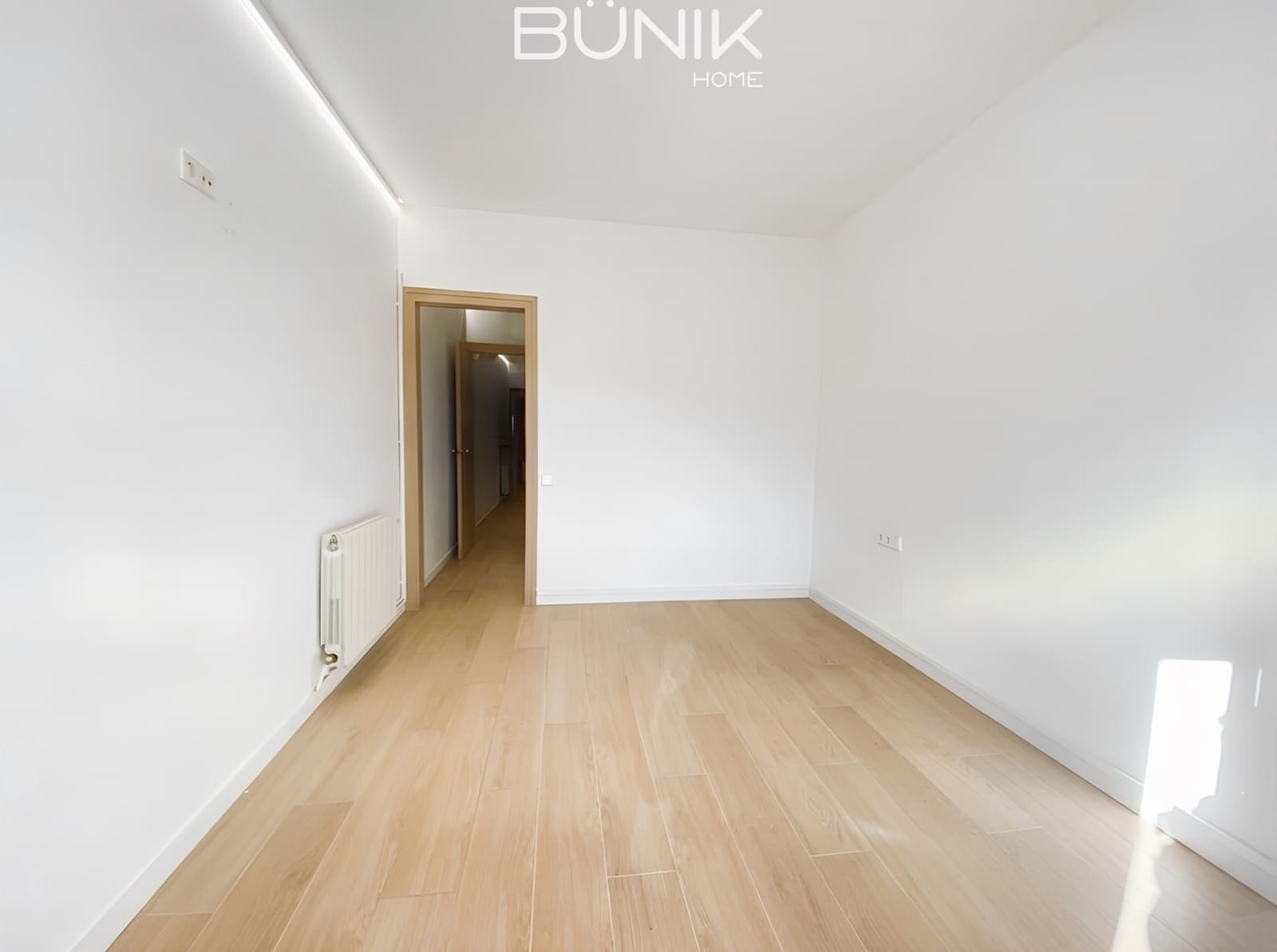 3 slaapkamer Flat te koop in Barcelona stad - € 700.000 (Ref: 9797421)