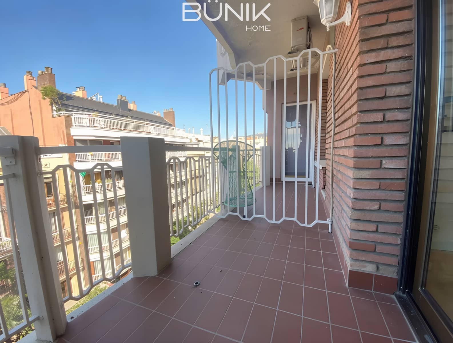 3 slaapkamer Flat te koop in Barcelona stad - € 700.000 (Ref: 9797421)
