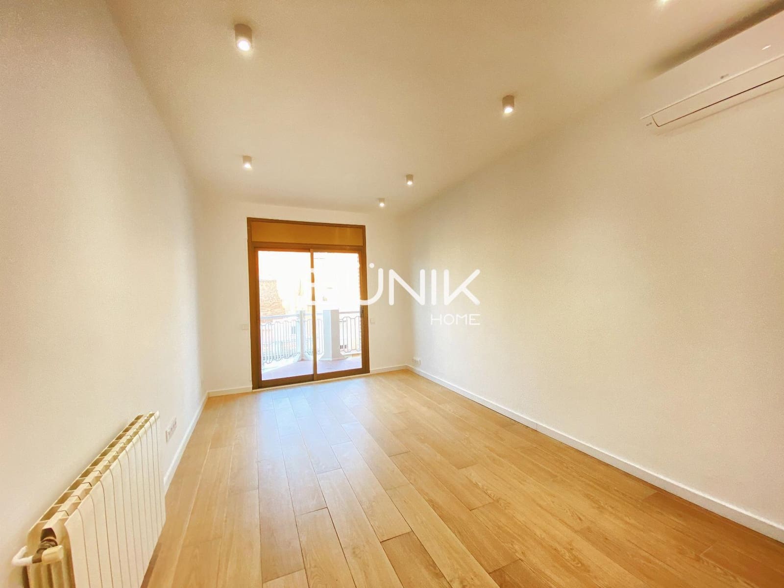 3 bedroom Flat for sale in Barcelona city - € 600,000 (Ref: 9797421)