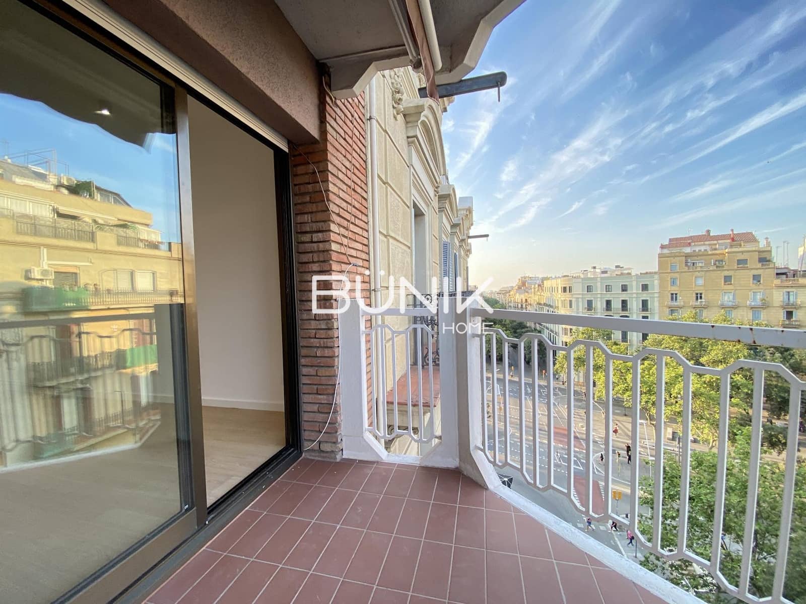 3 bedroom Flat for sale in Barcelona city - € 600,000 (Ref: 9797421)