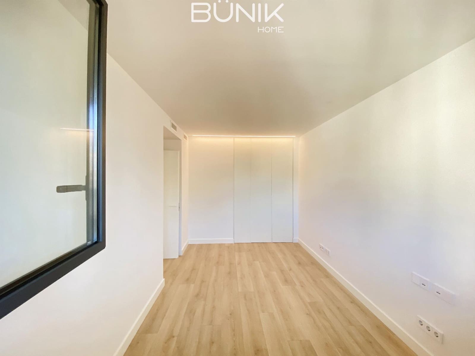 3 slaapkamer Flat te huur in Barcelona stad met zwembad garage - € 3.600 (Ref: 9807472)