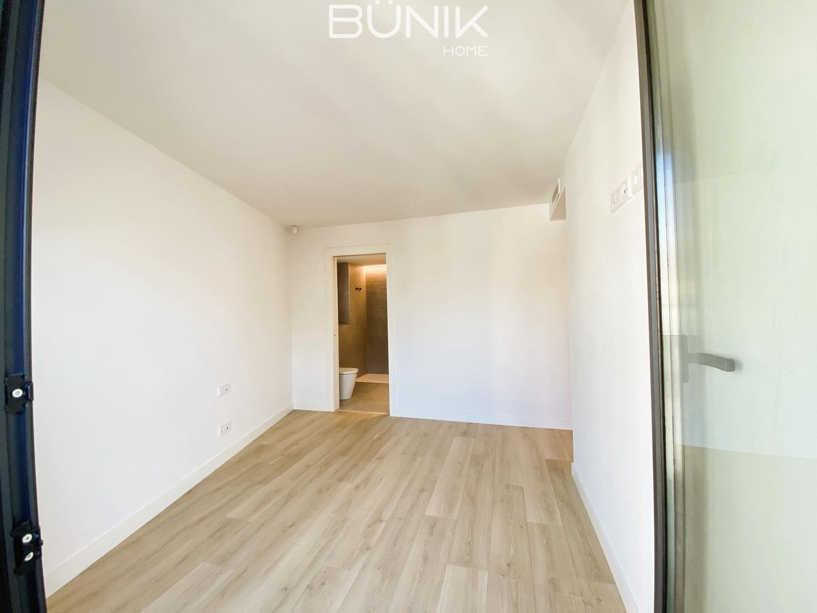 3 slaapkamer Flat te huur in Barcelona stad met zwembad garage - € 3.600 (Ref: 9807472)