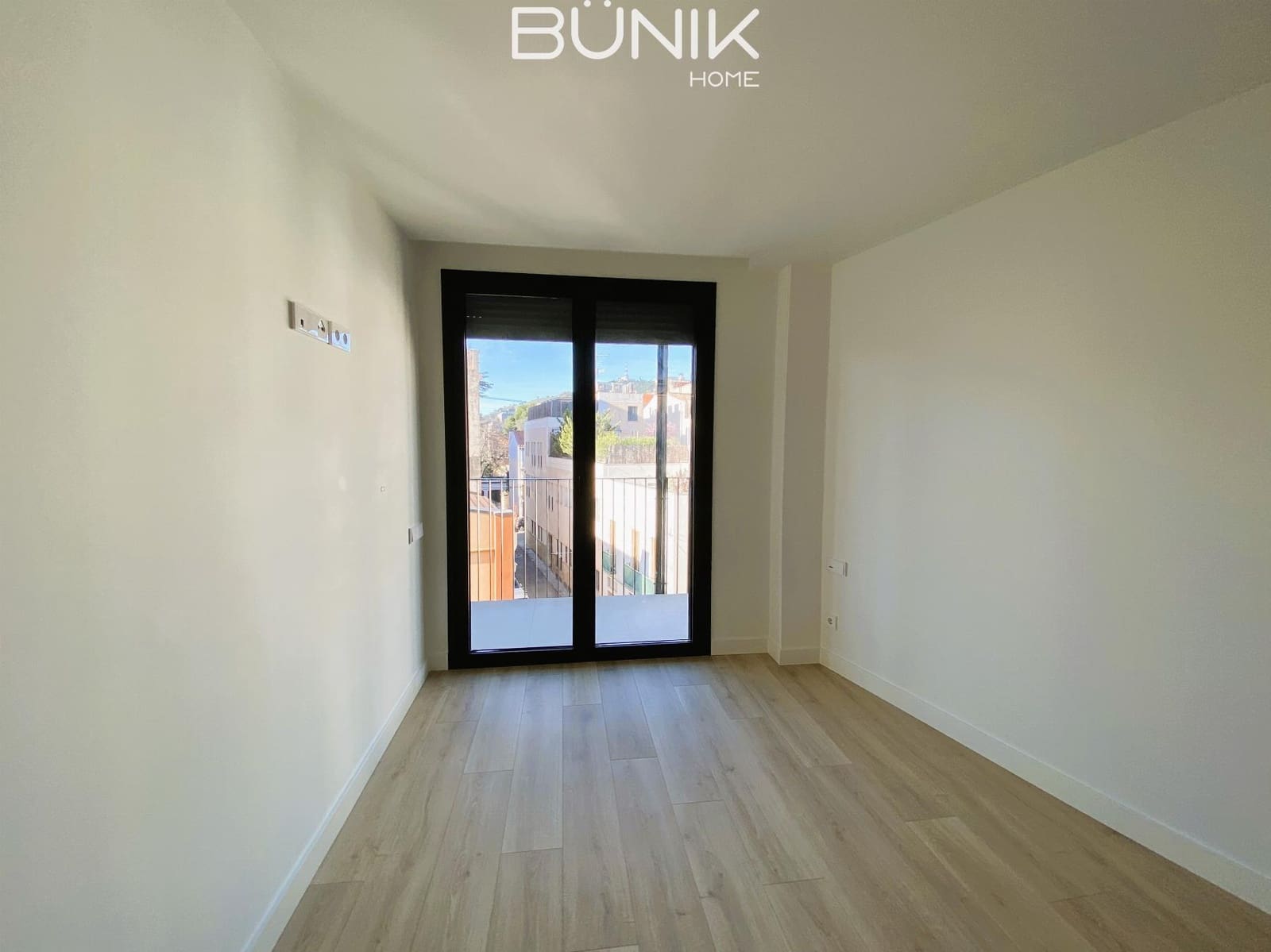 3 slaapkamer Flat te huur in Barcelona stad met zwembad garage - € 3.600 (Ref: 9807472)