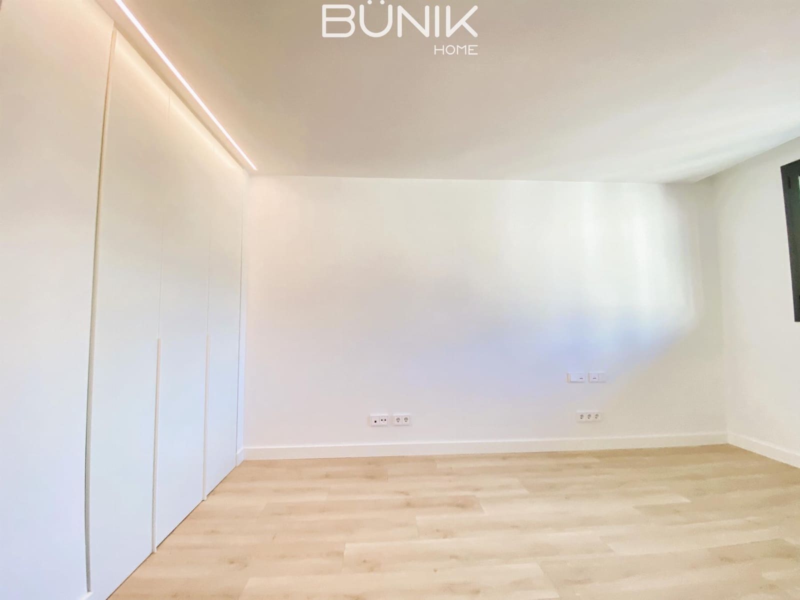 3 slaapkamer Flat te huur in Barcelona stad met zwembad garage - € 3.600 (Ref: 9807472)