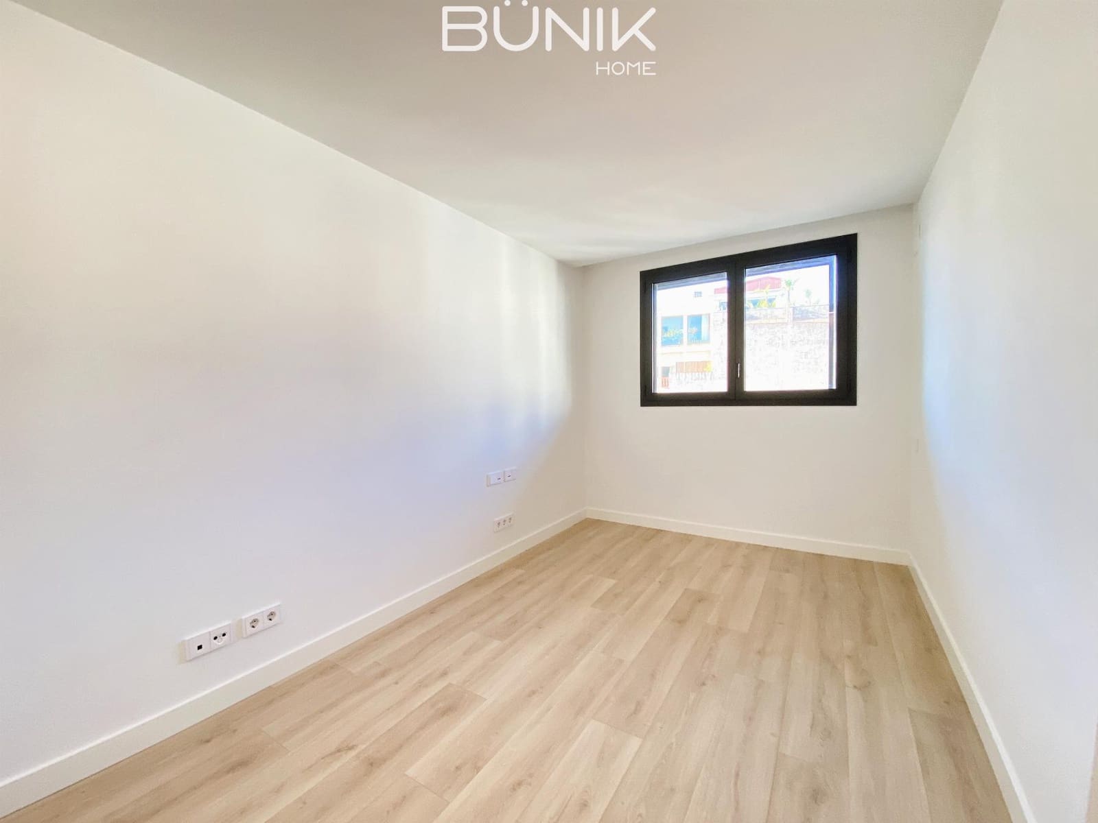 3 slaapkamer Flat te huur in Barcelona stad met zwembad garage - € 3.600 (Ref: 9807472)