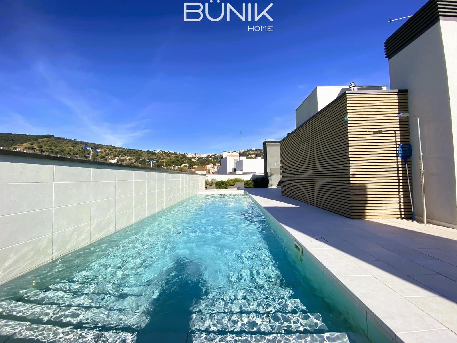 3 slaapkamer Flat te huur in Barcelona stad met zwembad garage - € 3.600 (Ref: 9807472)