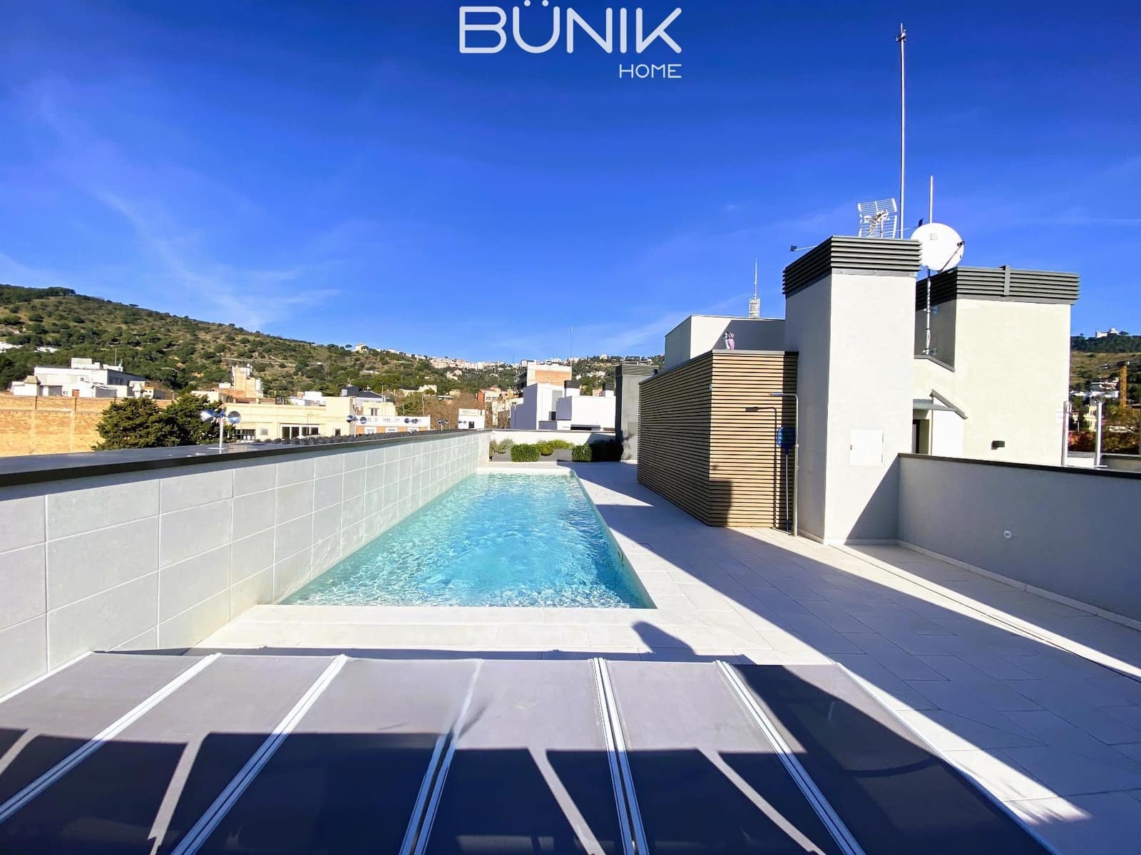 3 slaapkamer Flat te huur in Barcelona stad met zwembad garage - € 3.600 (Ref: 9807472)