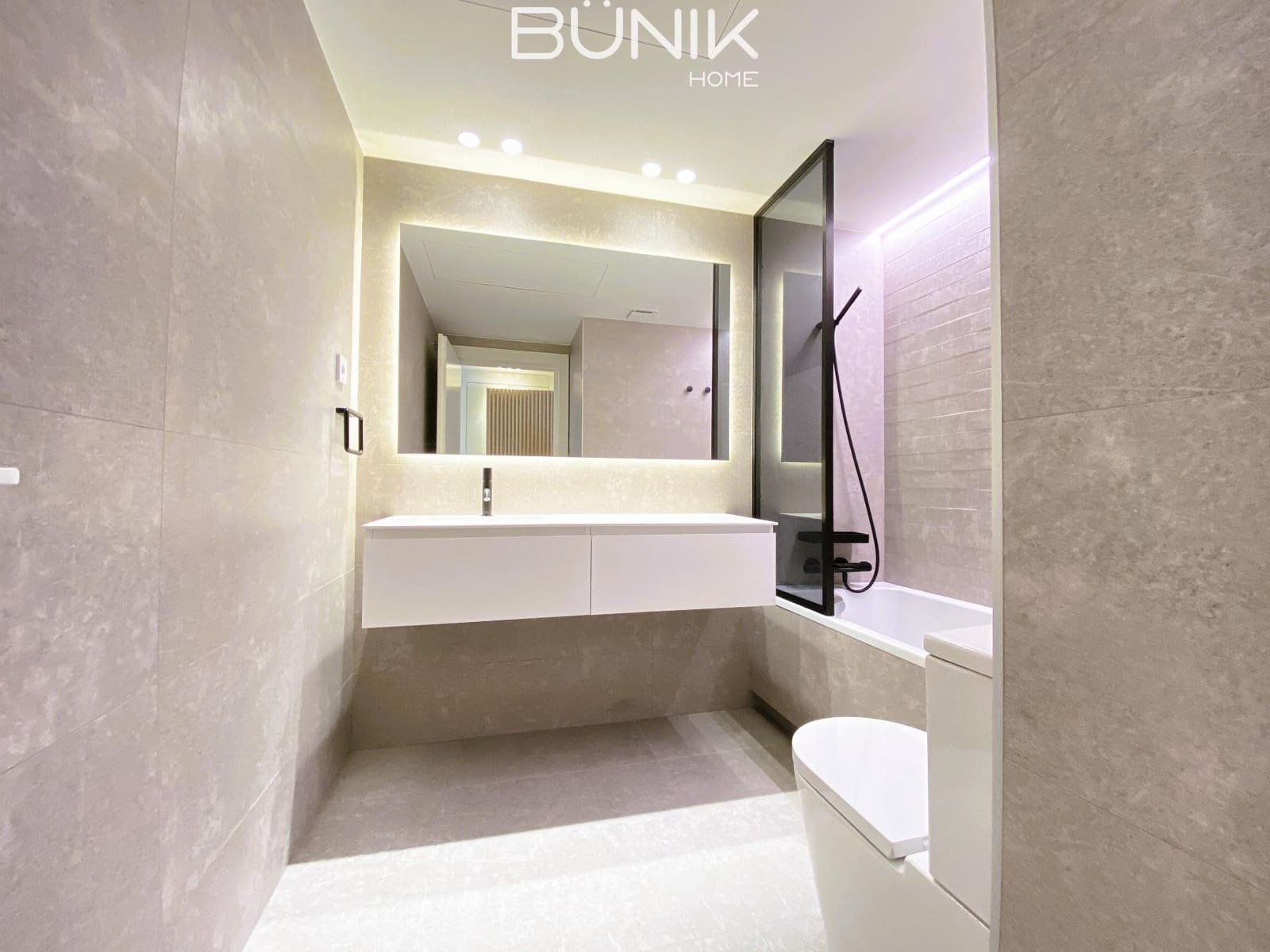 3 slaapkamer Flat te huur in Barcelona stad met zwembad garage - € 3.600 (Ref: 9807472)