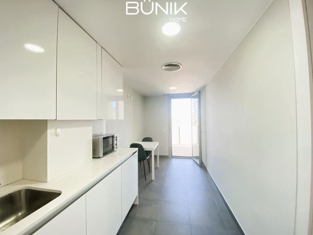 3 bedroom Flat for sale in Badalona with pool garage - € 589,000 (Ref: 9820555)