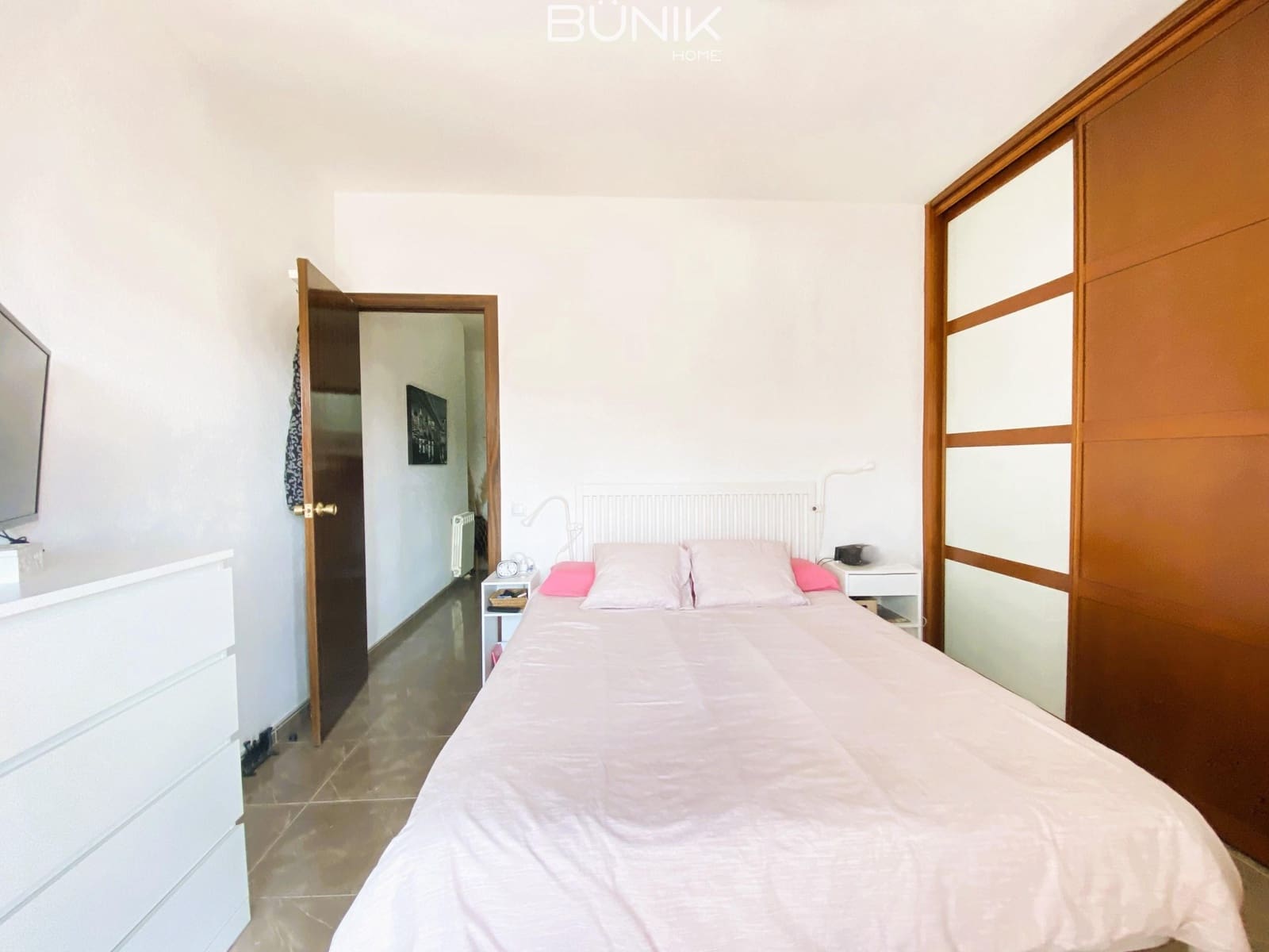 4 slaapkamer Appartement te koop in L'Hospitalet de Llobregat - € 335.000 (Ref: 9830388)