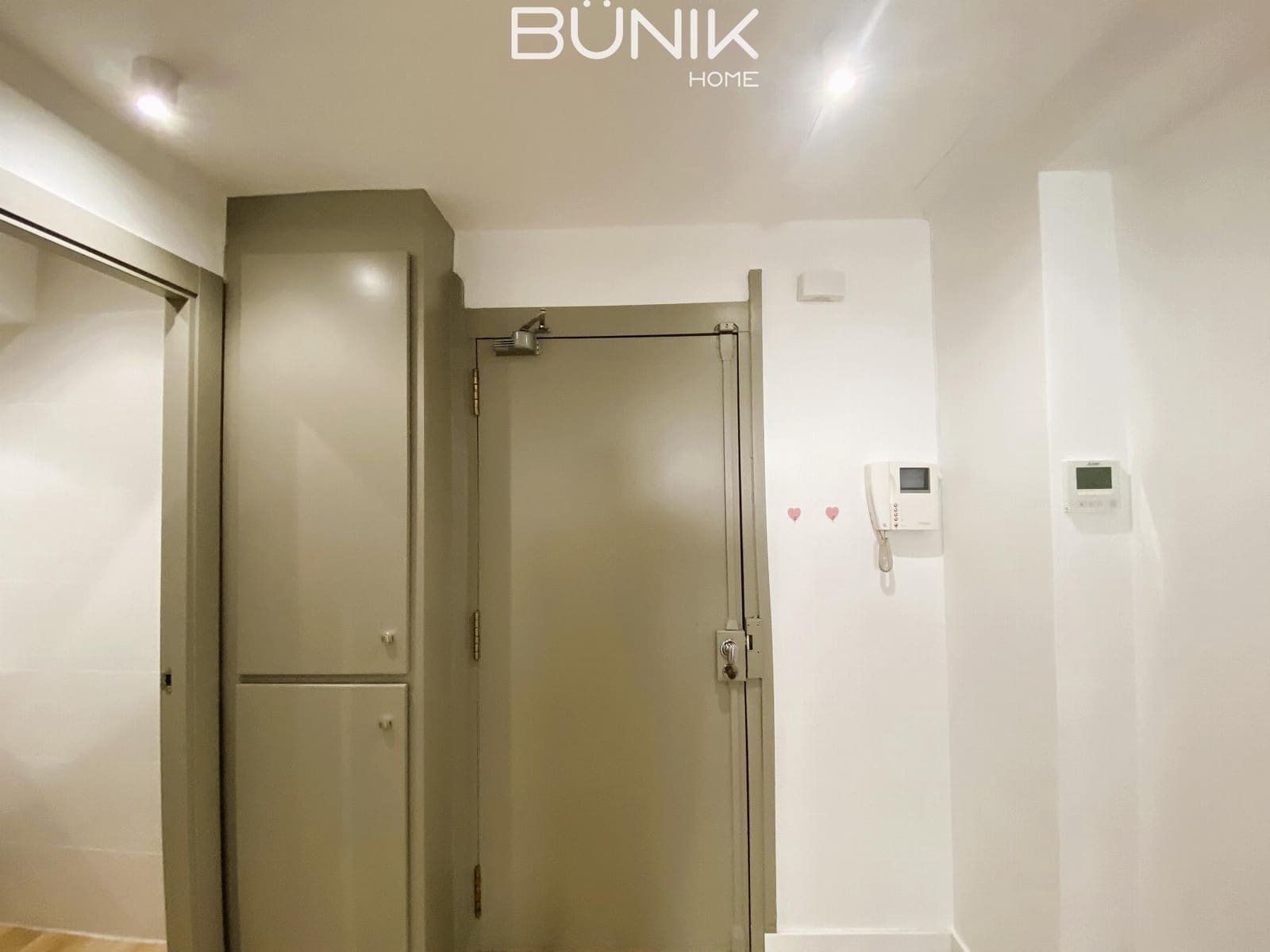 4 soverom Kontor til leie i Barcelona by - € 1 600 (Ref: 9831578)