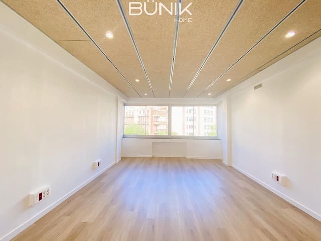 4 soverom Kontor til leie i L'Antiga Esquerra de L'Eixample, Barcelona by - € 1 600 (Ref: 9831578)