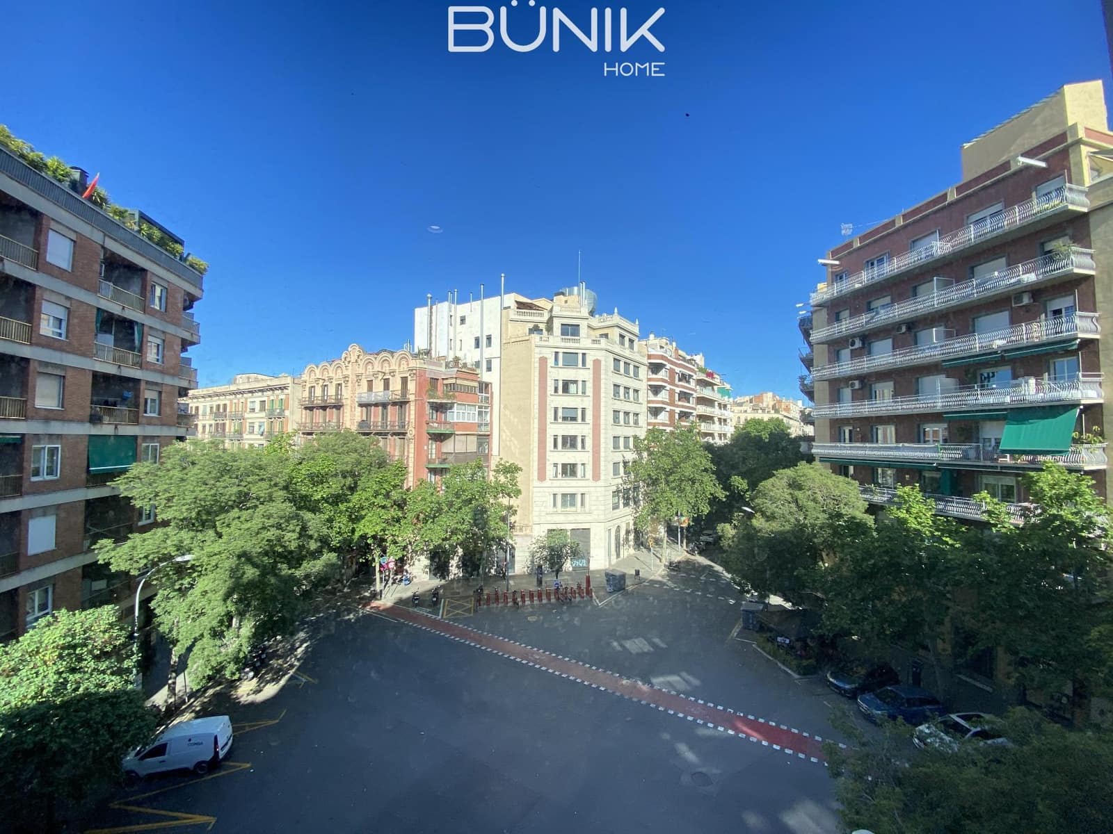 4 soverom Kontor til leie i Barcelona by - € 1 600 (Ref: 9831578)