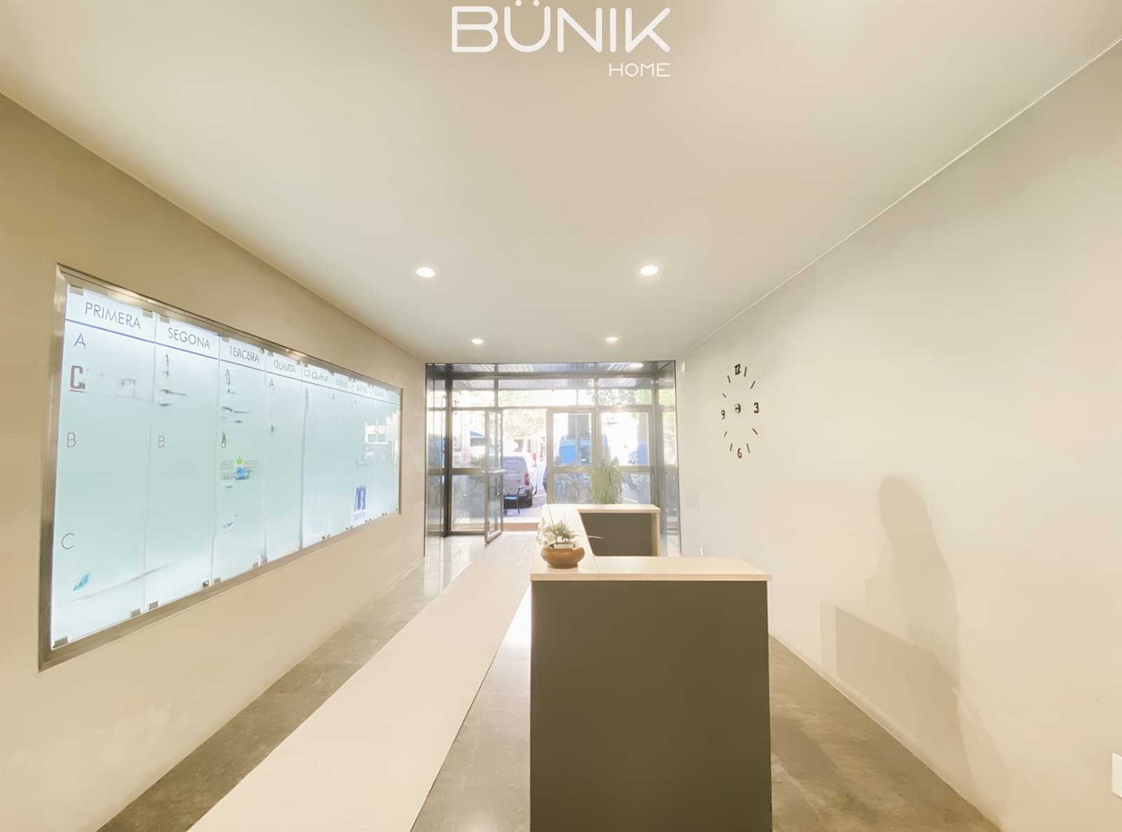 4 soverom Kontor til leie i Barcelona by - € 1 600 (Ref: 9831578)