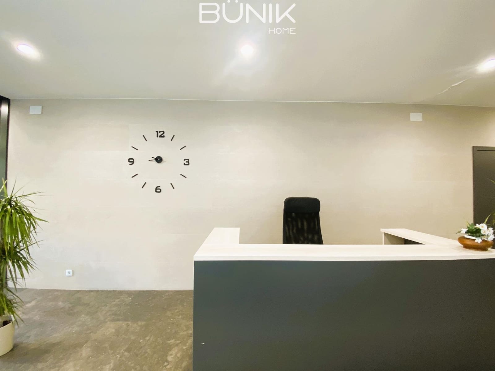 4 soverom Kontor til leie i Barcelona by - € 1 600 (Ref: 9831578)
