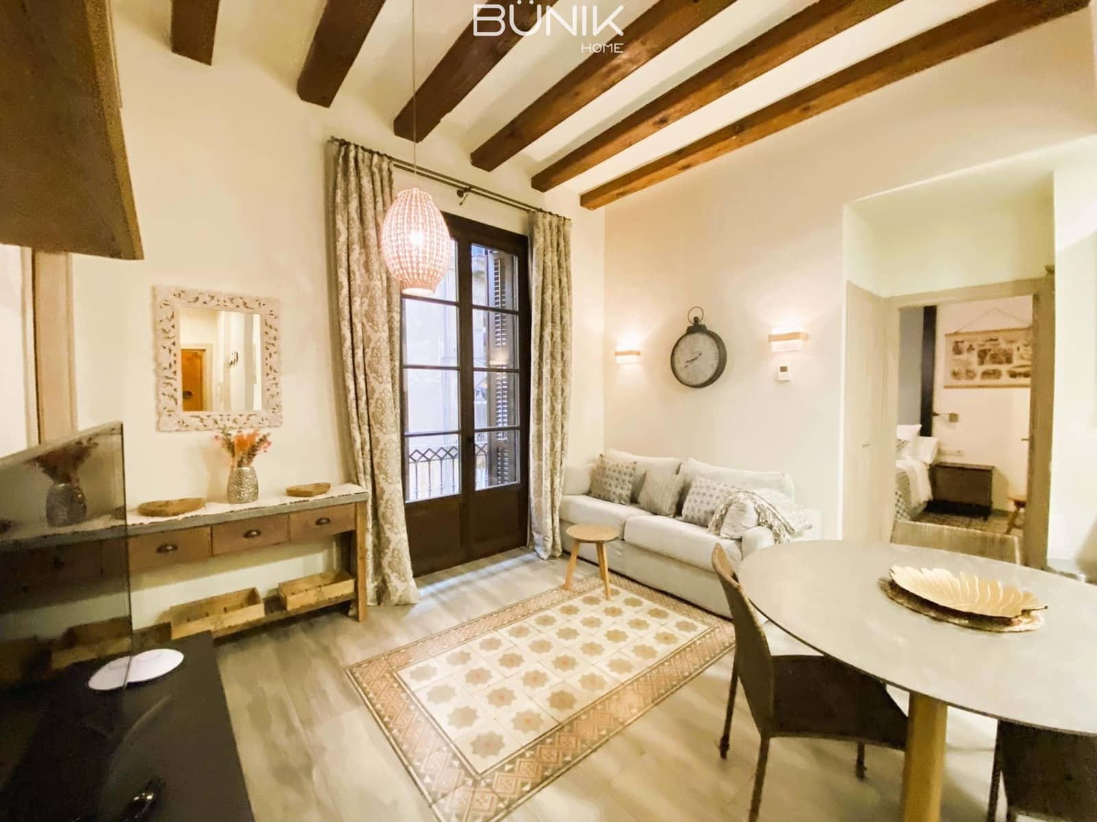 2 bedroom Flat for rent in Barcelona city - € 2,000 (Ref: 9834822)
