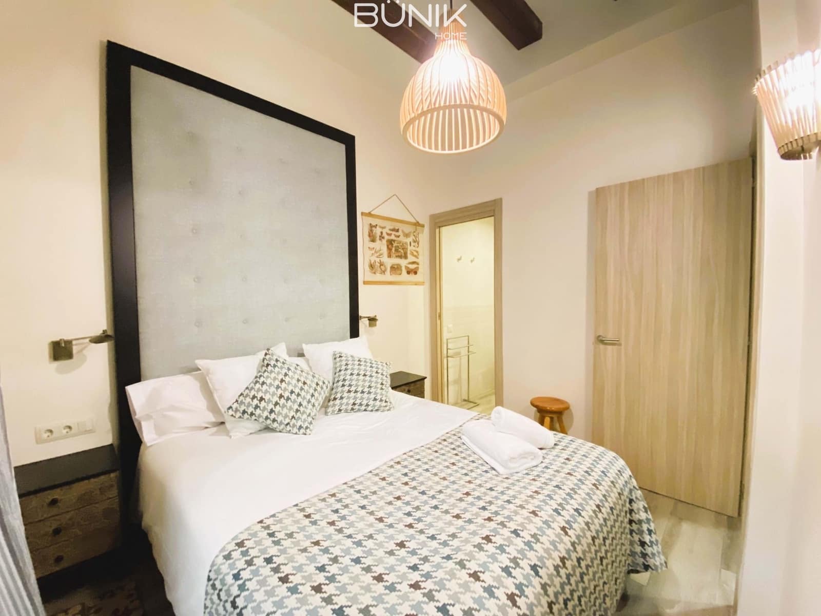 2 bedroom Flat for rent in Barcelona city - € 2,000 (Ref: 9834822)