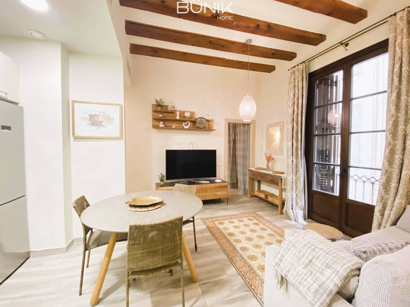 2 bedroom Flat for rent in Barcelona city - € 2,000 (Ref: 9834822)
