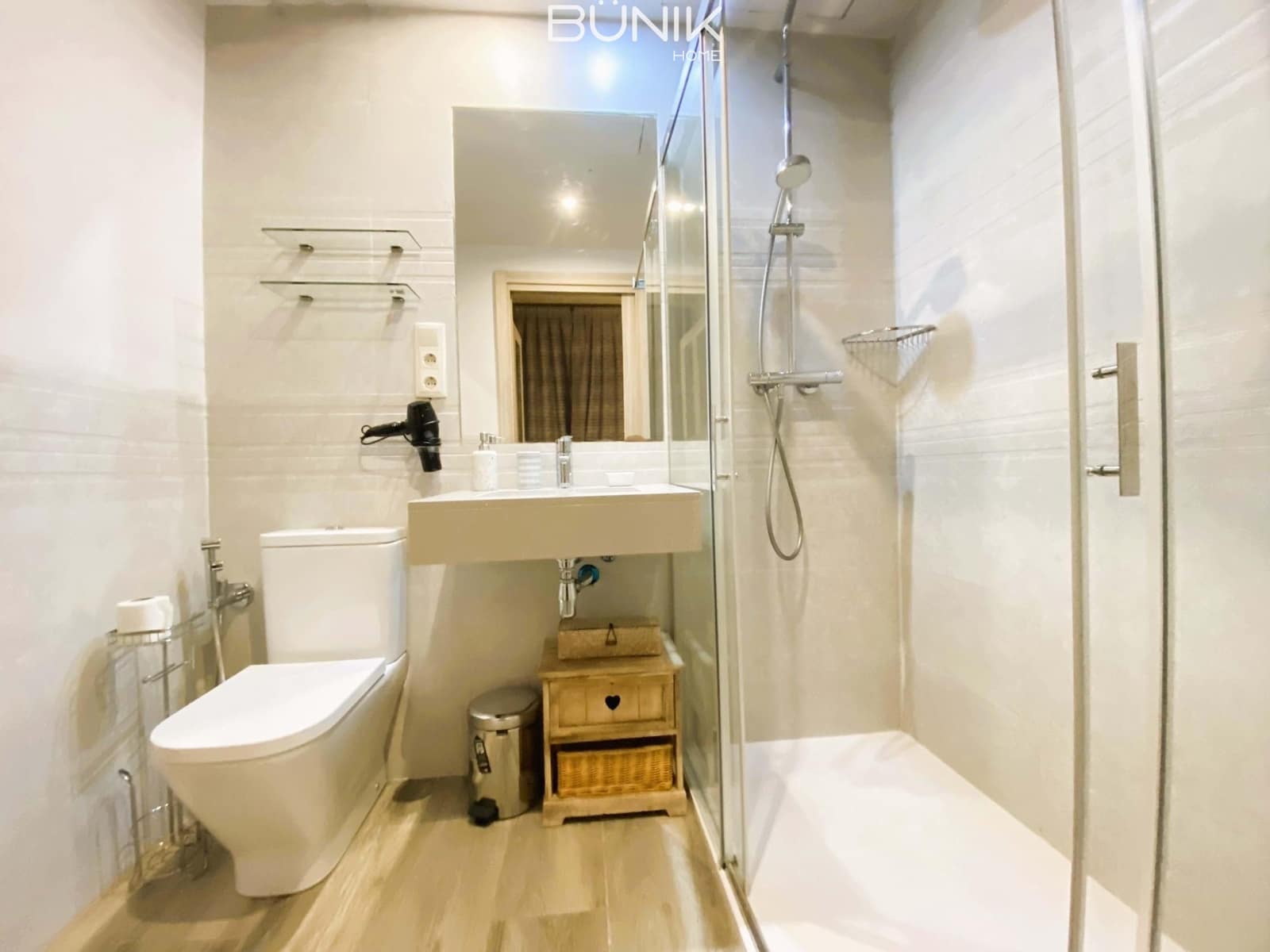 2 bedroom Flat for rent in Barcelona city - € 2,000 (Ref: 9834822)