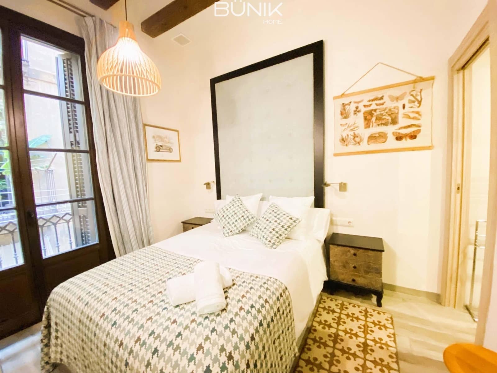 2 bedroom Flat for rent in Barcelona city - € 2,000 (Ref: 9834822)