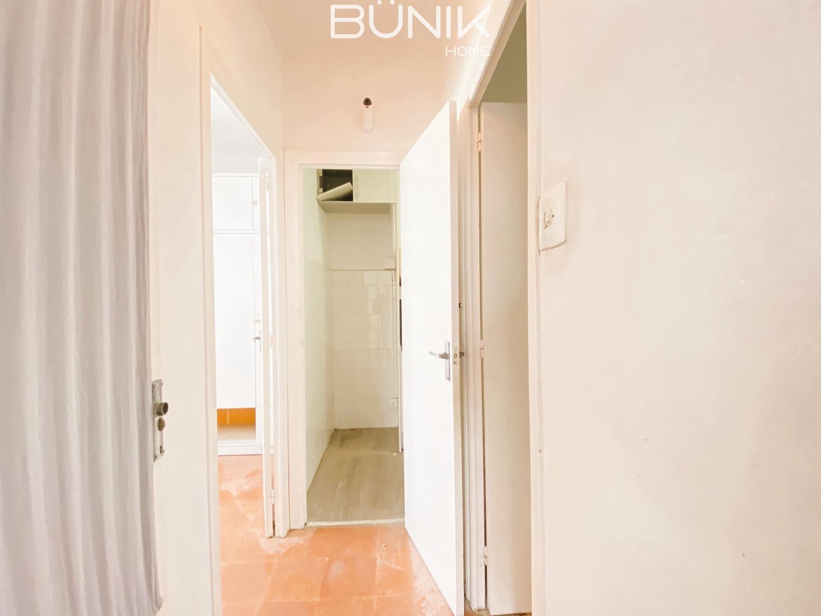Piso de 2 habitaciones en Barcelona ciudad en venta - 290.000 € (Ref: 9850596)