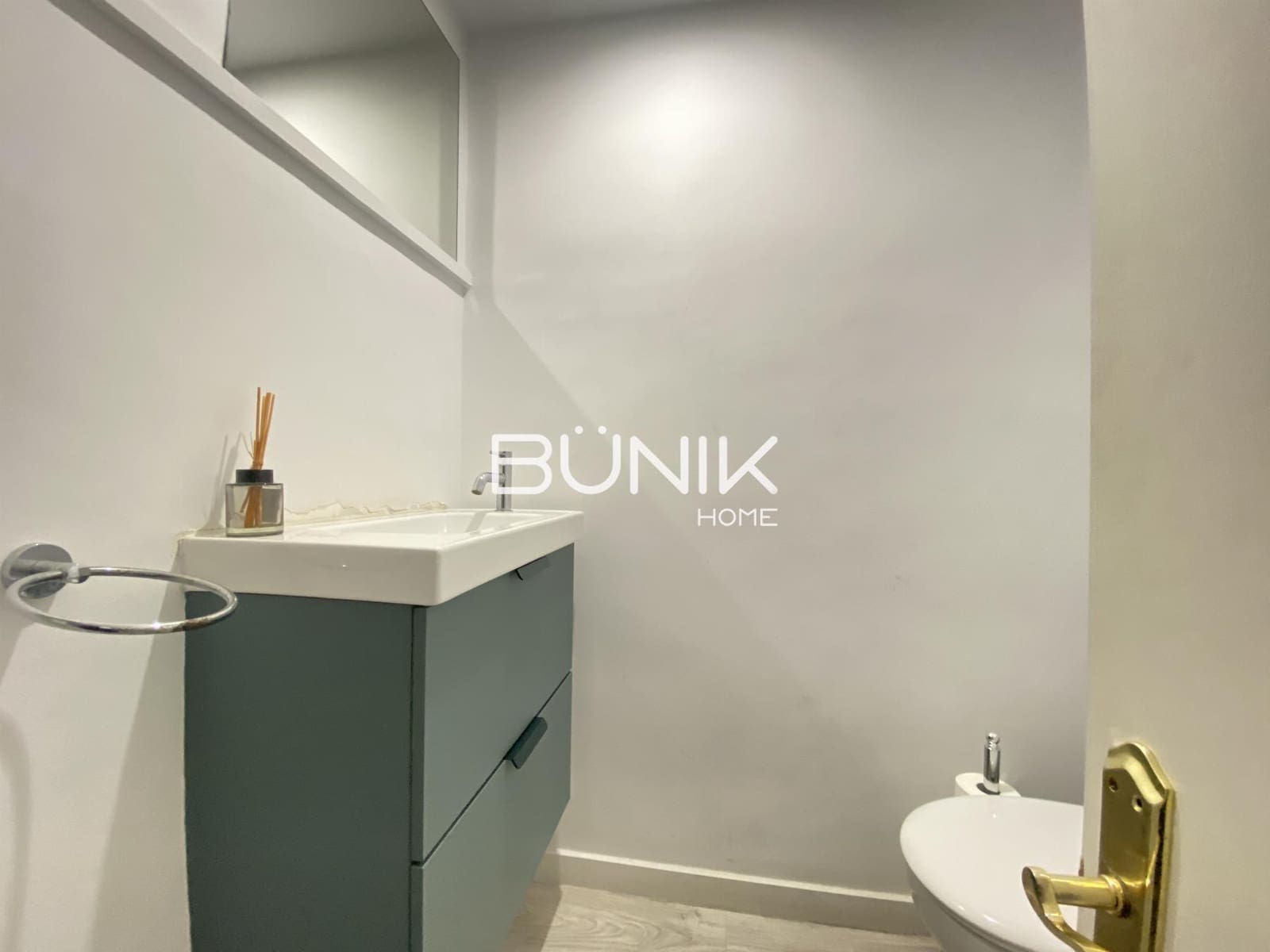 10 bedroom Office for rent in Barcelona city - € 4,500 (Ref: 9873541)