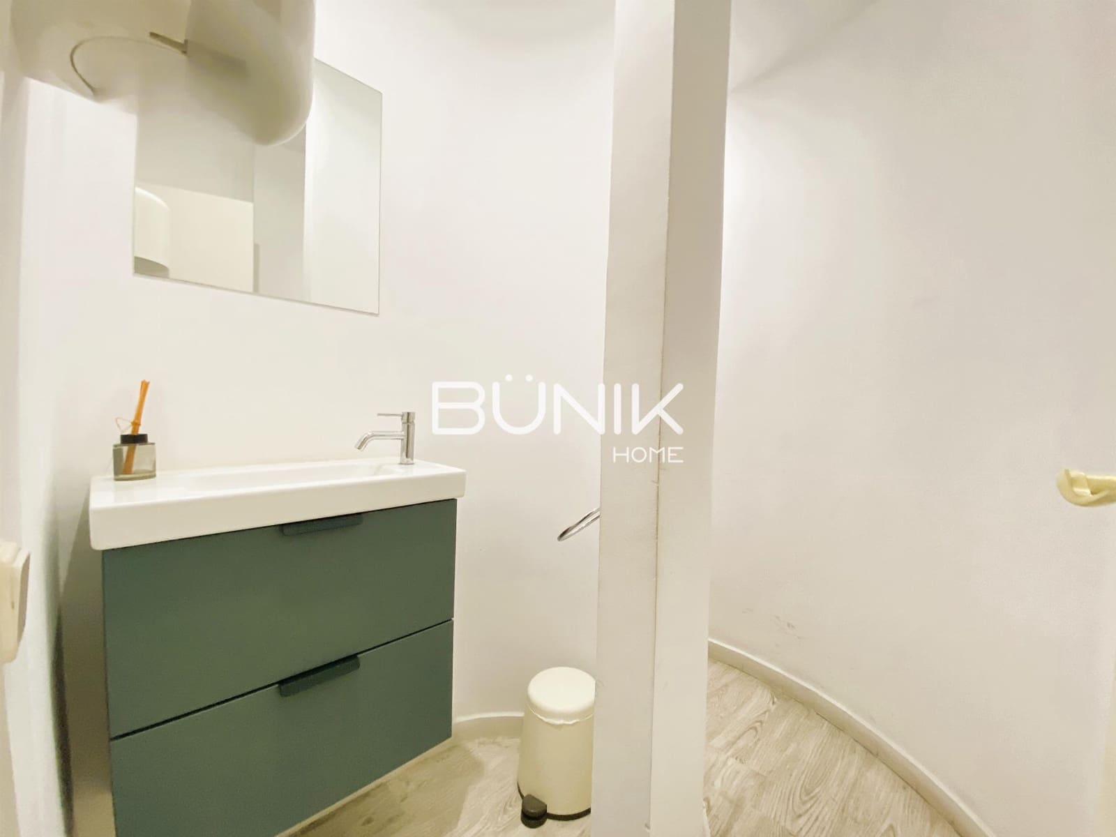 10 bedroom Office for rent in Barcelona city - € 4,500 (Ref: 9873541)