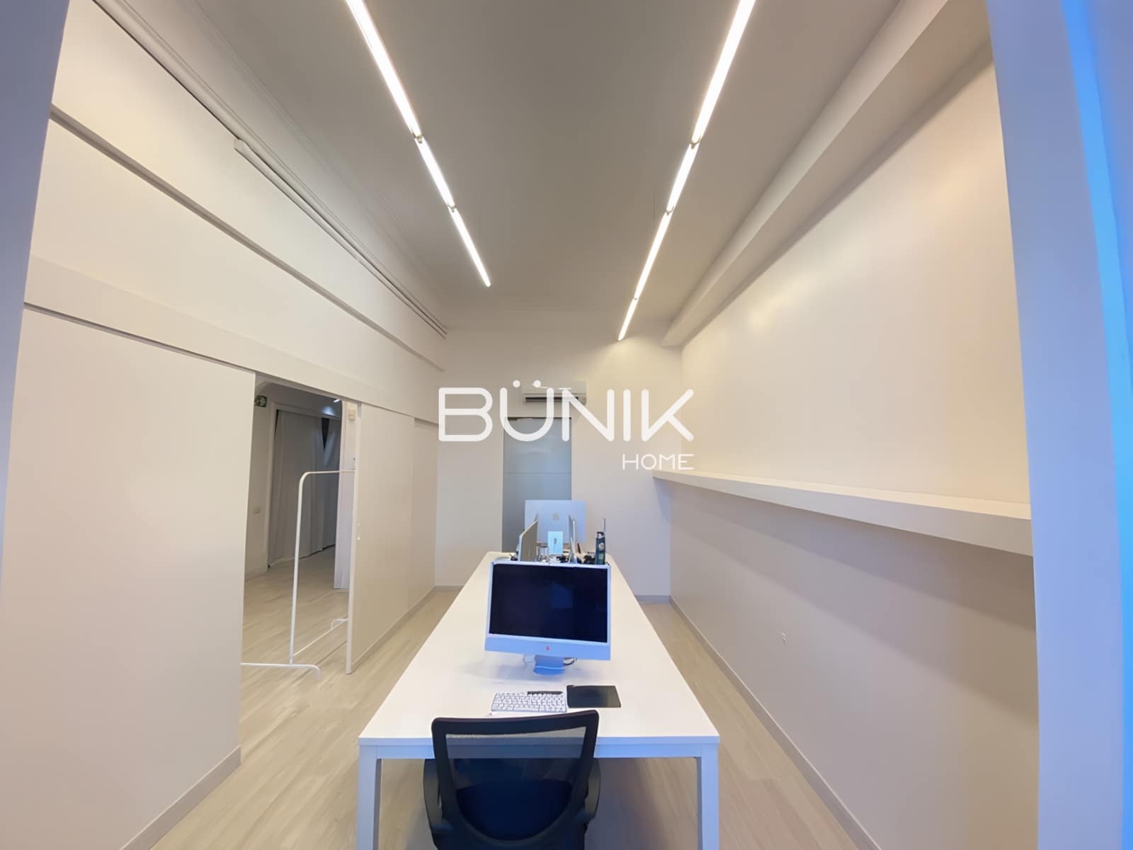 10 bedroom Office for rent in Barcelona city - € 4,500 (Ref: 9873541)