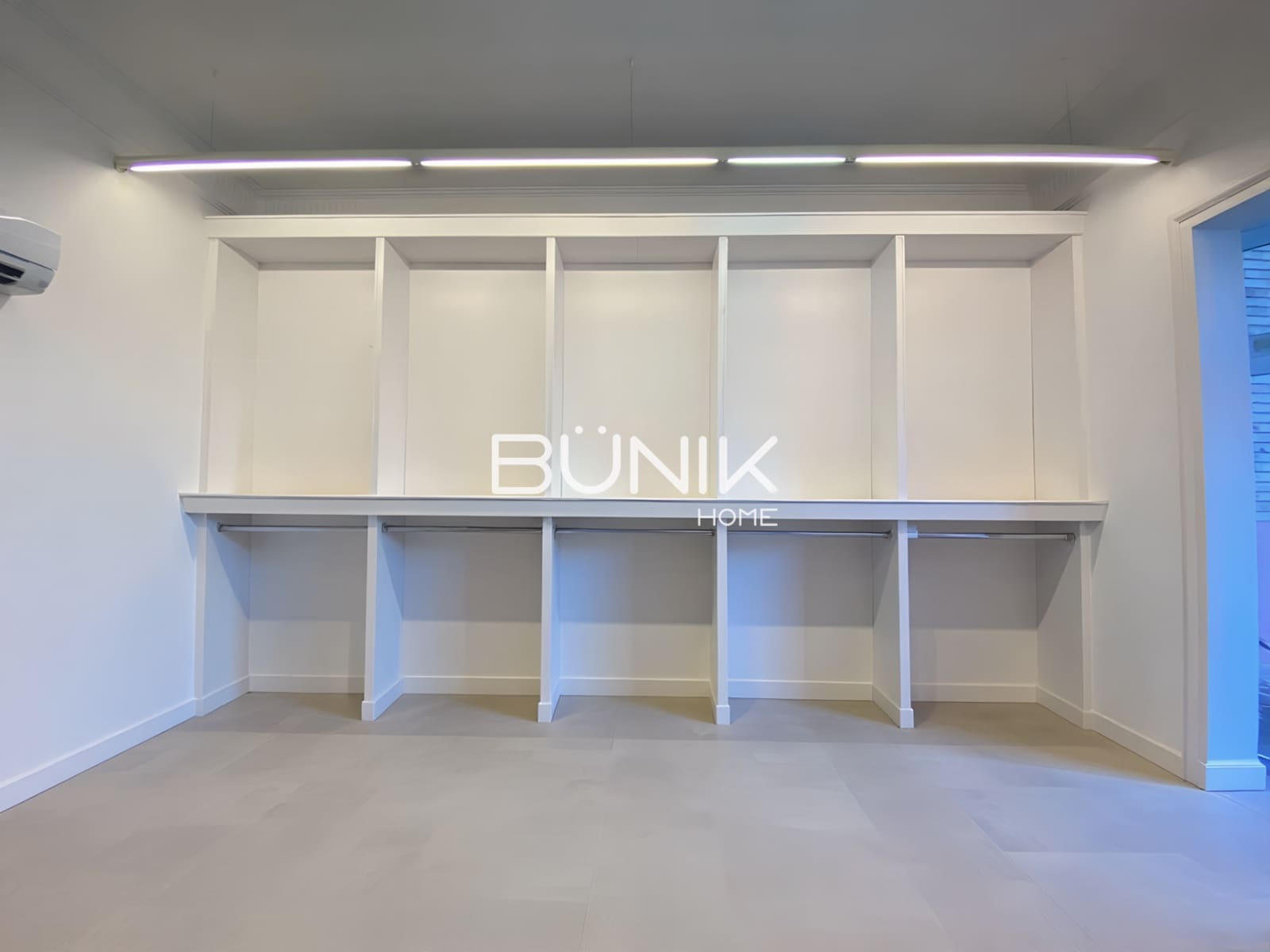 10 bedroom Office for rent in Barcelona city - € 4,500 (Ref: 9873541)